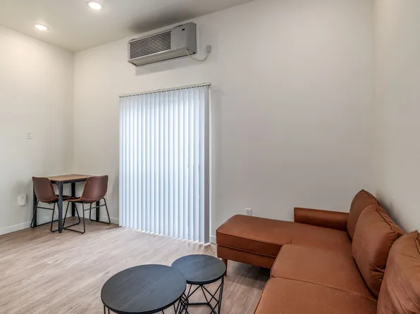 Spirit Of St Louis Apartments