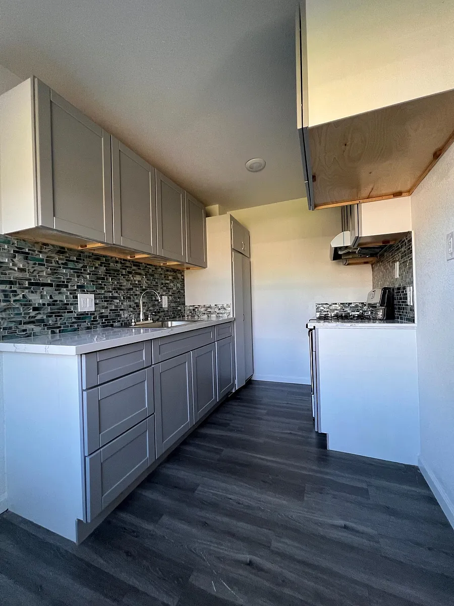 Building Photo - 153 4th St #7