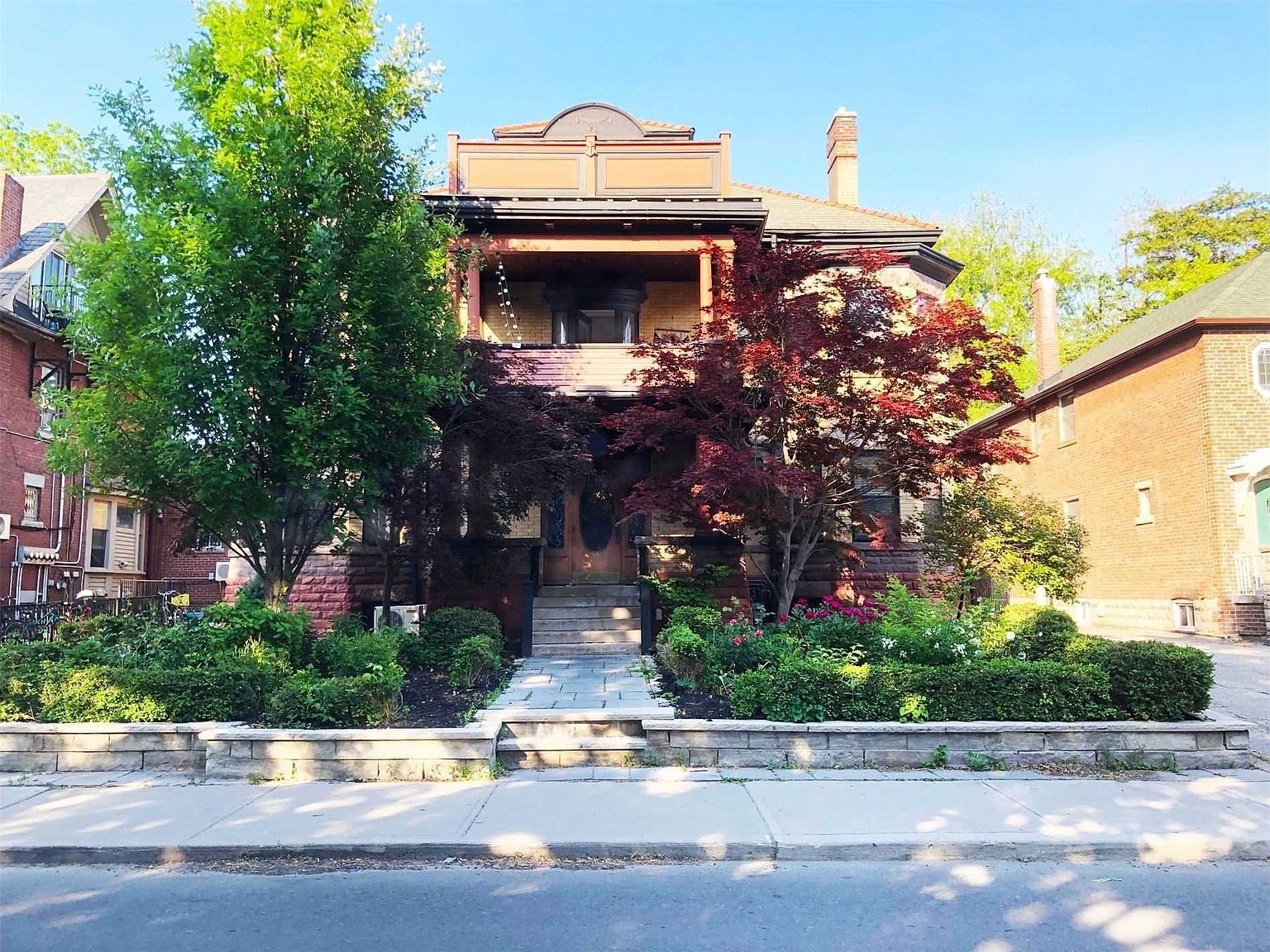 469 Palmerston Blvd 3, Toronto, ON M6G 2N9 Zillow