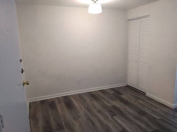 2nd image of 55 Elmwood Park #30