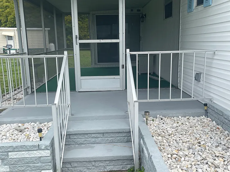 6395 Parkview Ct — Photo 10