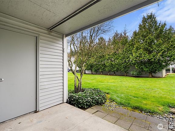 3rd image of 23325 Cedar Way #G105