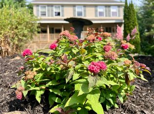 8 Pine Hill Dr, Belfast, ME 04915