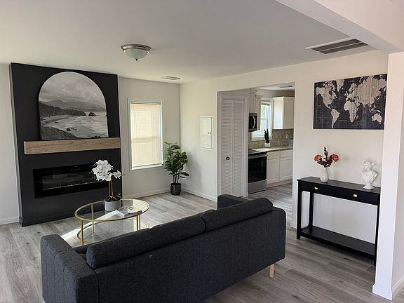 3rd image of 447 Glover St