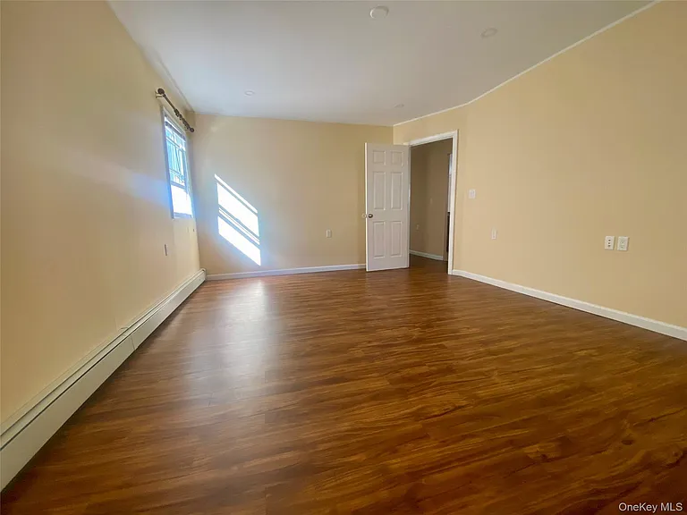 310 E Olive St #MAIN — Photo 11