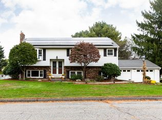 1 Peggy Dr, Millbury, MA 01527