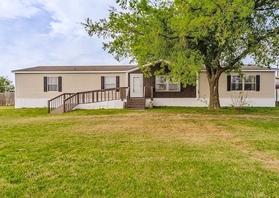 1st image of 297 Lone Tree Ln