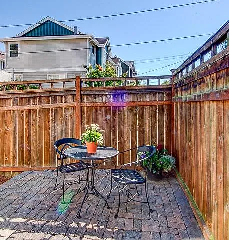 2922 NW 85th Street — Photo 3