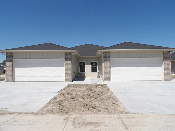 908-910 S Logan St, Newton, KS 67114