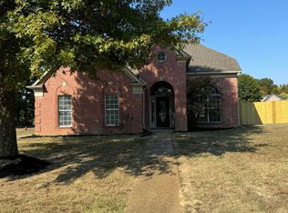 12788 Fox Run Dr, Olive Branch, MS 38654