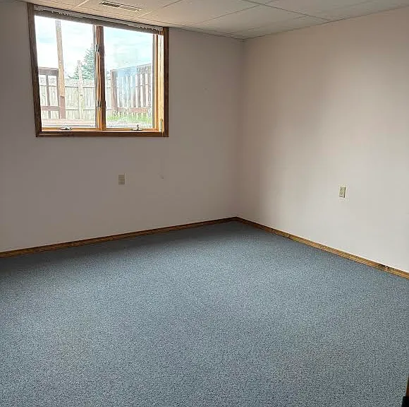 1462 E Powell St — Photo 10