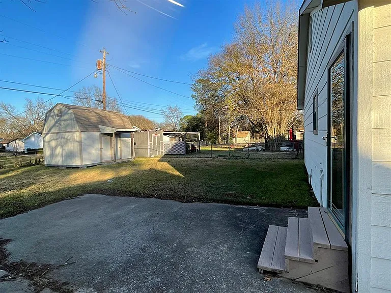 303 Boyd Loop — Photo 14