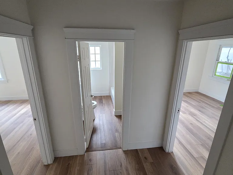 1345 S Flower St — Photo 10