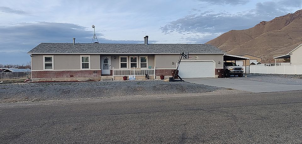 1st image of 1955 Stoney Mountain Dr