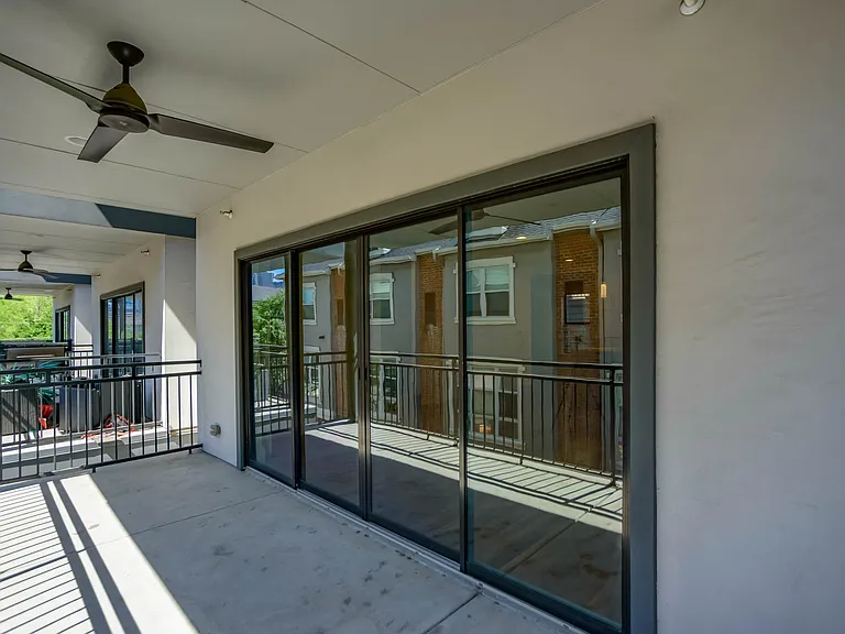 2127 Clark St #104 — Photo 20