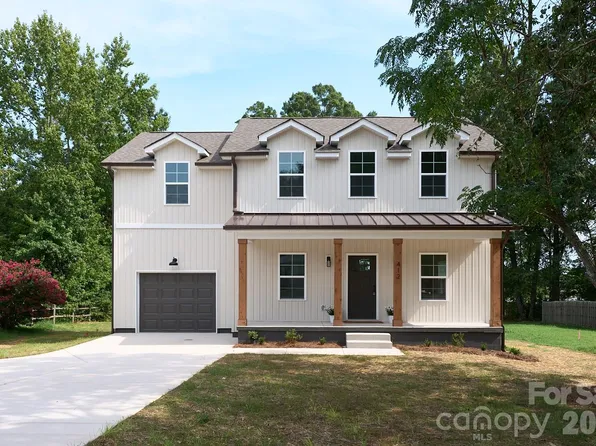 412 Midway Dr, Indian Trail, NC 28079