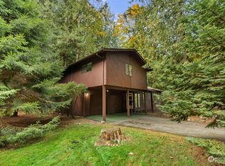 1475 Glen Cove Ln, Bellingham, WA