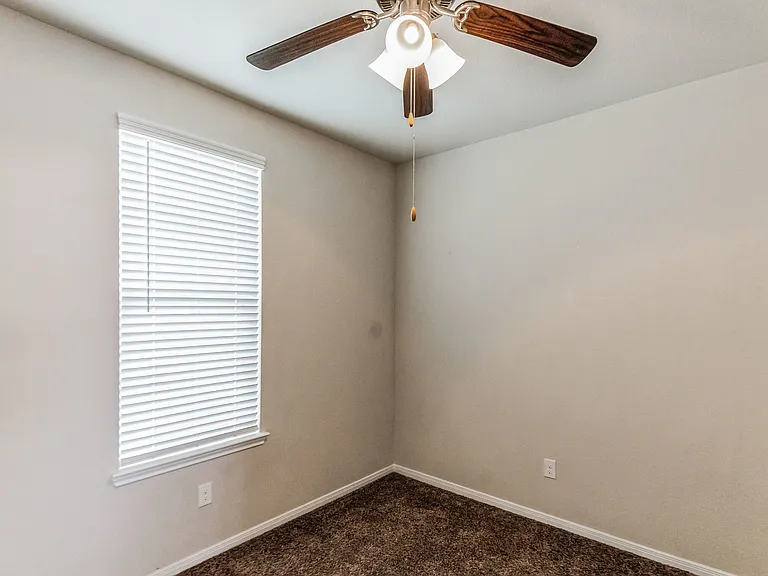 2716 Veranda Fls — Photo 25