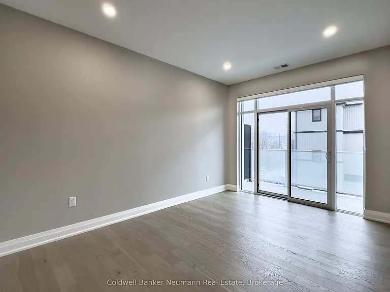 71 Wyndham St S #209 — Photo 10