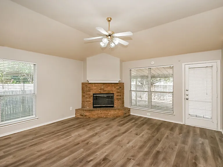 9268 Saint Martin Rd — Photo 3