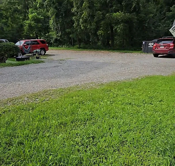 103-105 107 Martin Dr — Photo 14