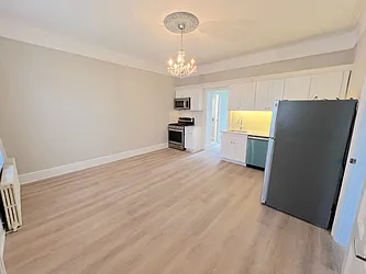 Rented by REALTY QUEST NEW YORK INC