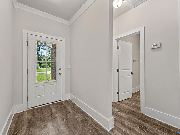 4th image of 125 Paul Dr