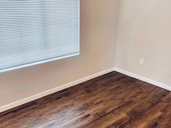 5th image of 1347 N Azena St #1347