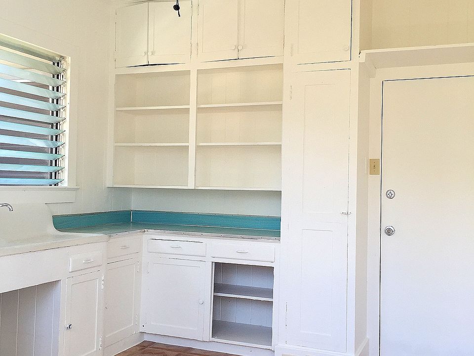 2nd image of 1415 Pensacola St APT 14