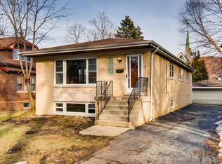 103 S Elm St, Mount Prospect, IL 60056