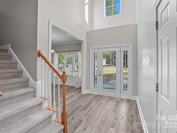 4th image of 3633 Creek Ridge Dr