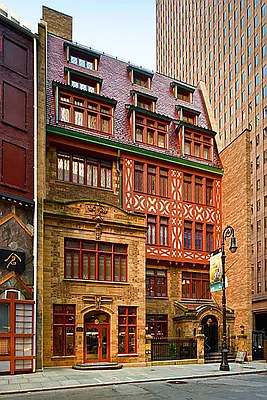 Rented by New York Residence | media 23