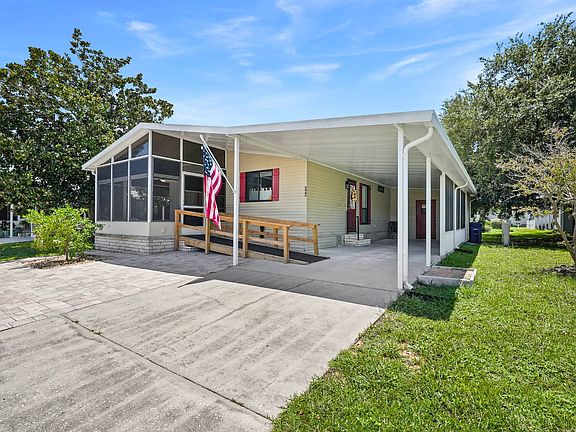 2nd image of 984 SE Nature Coast Ln #403