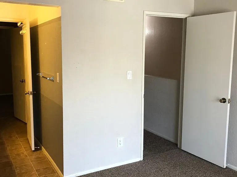 1545 E Sahuaro Dr #15 — Photo 7