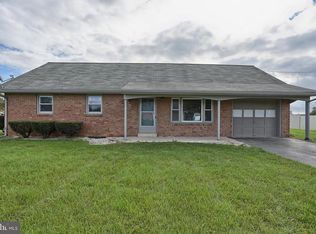 804 Maple Ln, Lebanon, PA 17046