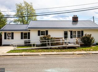 12 Fort Hill Ave, Petersburg, WV 26847