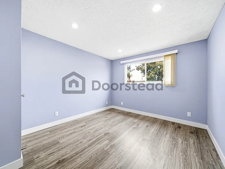 1826 S Bundy Dr #5 — Photo 19