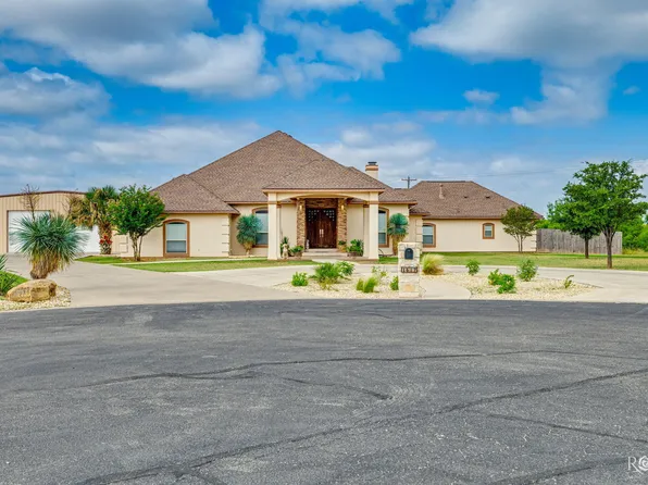 1617 Stonebridge Dr, San Angelo, TX 76904