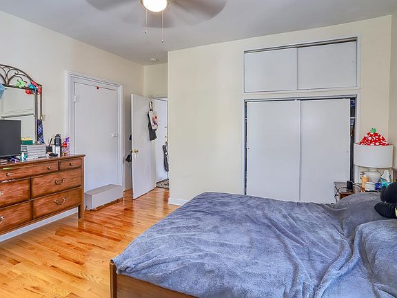 3rd image of 65 Giles Ave #2