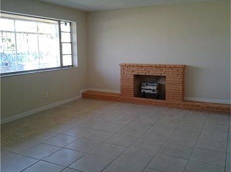 4th image of 19611 NW 3rd Ct