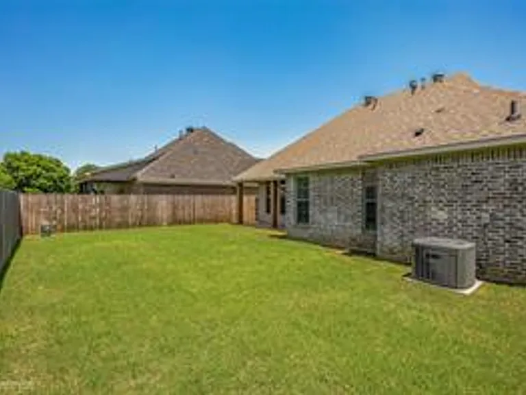 307 Ansley Cir — Photo 25