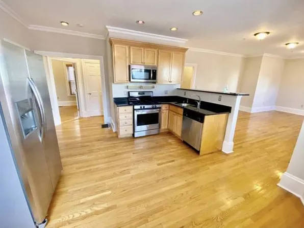561 Broadway, Somerville, MA 02145