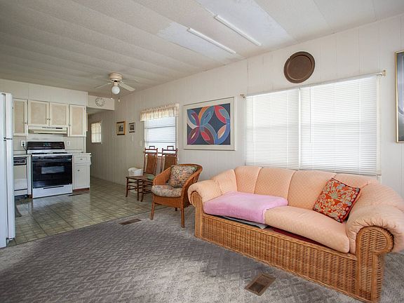 4th image of 5644 Regency Blvd #167