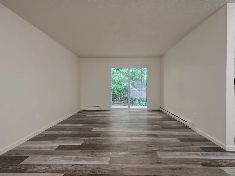 Oakbrook Manor Apartments — Photo 48