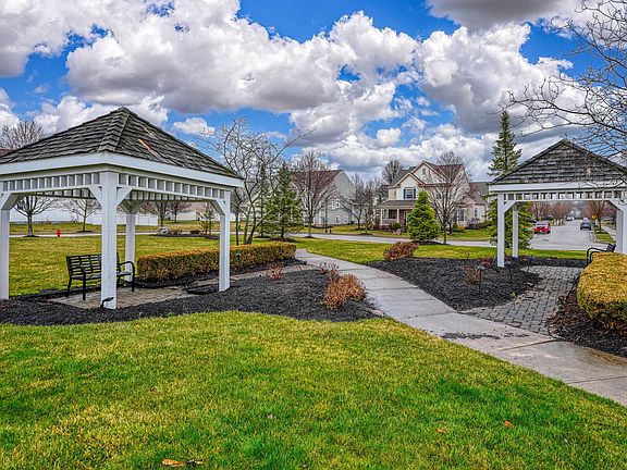 3rd image of 683 Olde Mill Dr