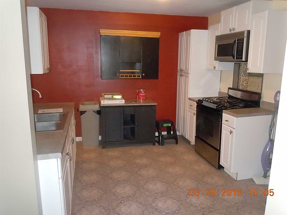 3rd image of 1790 Woodside St