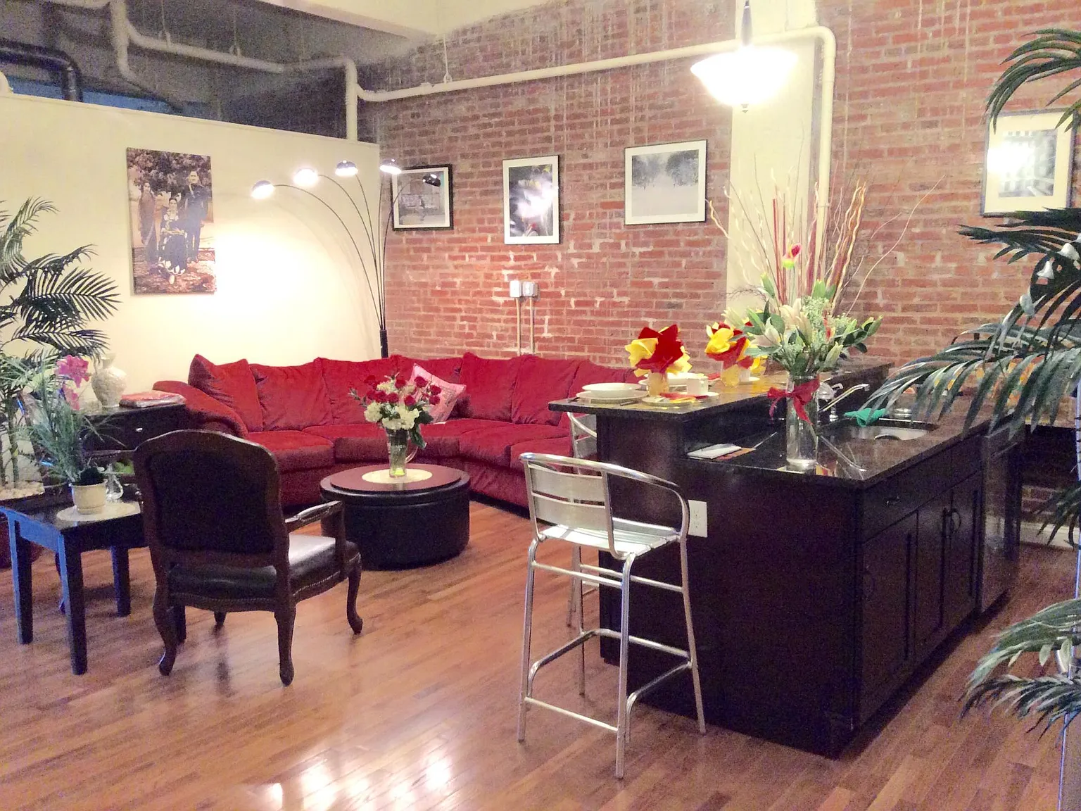2 bed, 2.5 bath, 1300 sqft, $2,050 — Photo 4