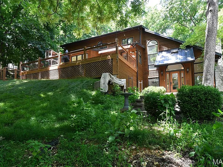 903 Strecker Rd — Photo 2