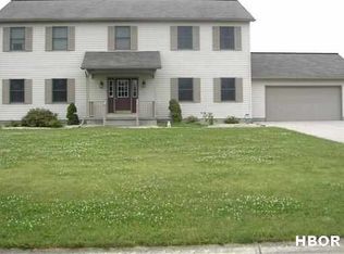 315 Merrimont Dr, Mc Comb, OH 45858