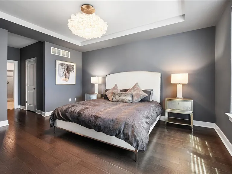 Primary Suite/alternate view